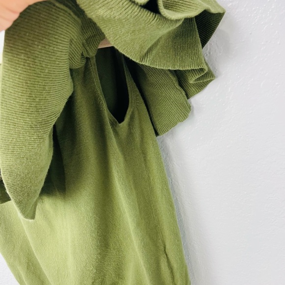 J Crew Olive Green Ruffles  Off Shoulder Crop Top - Picture 5 of 7